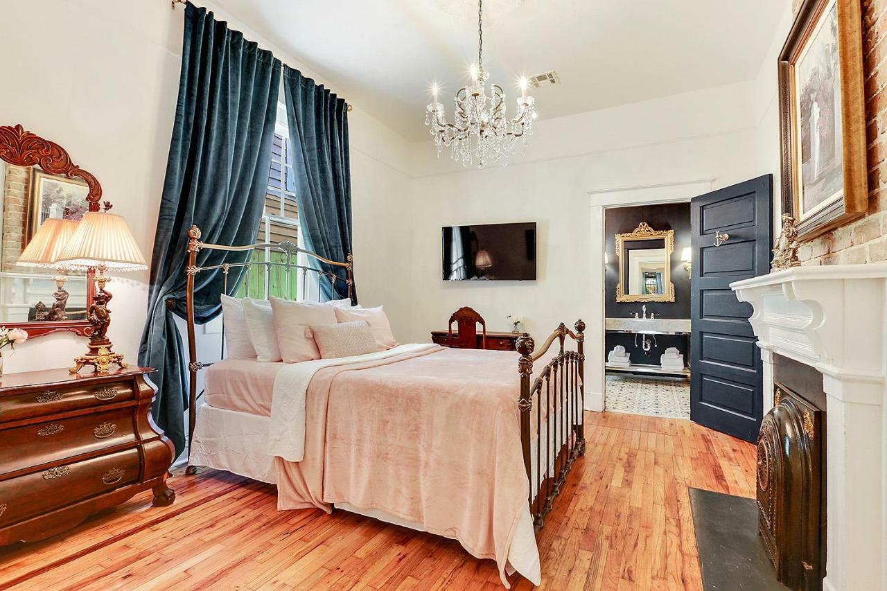 فيلا Elegant Renovated House With Relaxing Courtyard نيو أورلينز المظهر الخارجي الصورة